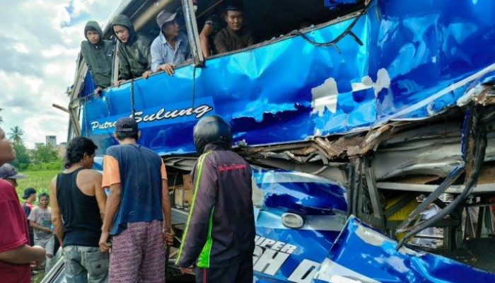 Kecelakaan Maut Bus Ditabrak Kereta Api di Martapura OKU Timur, 3 Tewas 9 Luka-luka