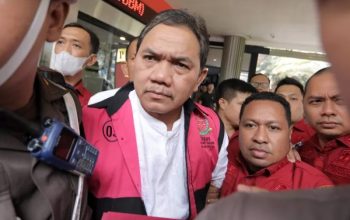 Mantan Pimpinan BPK Korupsi Rp40 M Dihukum 2,5 Tahun, Netizen: Maling Ayam Hukumannya Sama