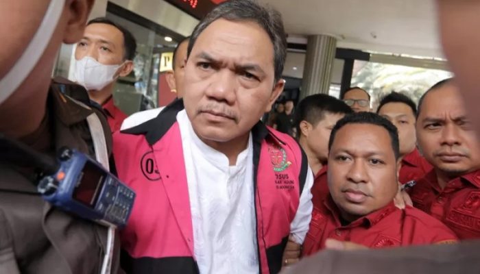 Mantan Pimpinan BPK Korupsi Rp40 M Dihukum 2,5 Tahun, Netizen: Maling Ayam Hukumannya Sama