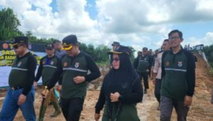 Ketua DPRD Mesuji Hadiri Pembukaan Kegiatan Tentara Manunggal Membangun Desa Di Sungai Badak