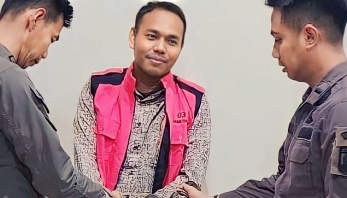 Korupsi Dana Hibah Pilkada Rp4,6 M, Ahmad Gufron, Eks Ketua Bawaslu OKU Timur Dijebloskan ke Penjara