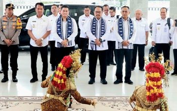 Dewan Ketahanan Nasional Berbagi Asih di SP Padang OKI, Menjaga Harmoni Jelang Pilkada 2024