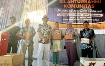 Antoni Yuzar Rangkul Ratusan Warga dan Berbagi Doorprize di Silaturahmi Komunitas Bersama Herman Deru