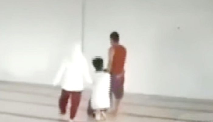 Oknum Guru Honorer SMP Digerebek Diduga Mesum dengan Siswinya di Kamar Marbot Masjid