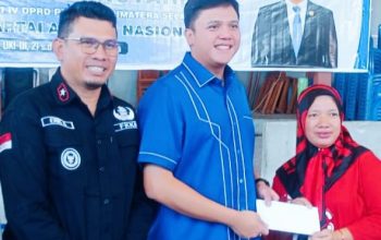 Reses di Burai, Alki Bagikan Seragam Pengajian hingga Alat Olahraga, Di Sentul Bantu Pos Kamling dan Laptop untuk Masjid