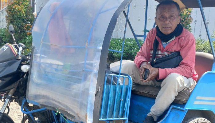 15 Tahun Mengayuh Nasib, Tukang Bentor Ogan Ilir Bertahan Meski Penghasilan Pas-pasan