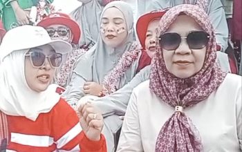 Kades Sakatiga Turunkan Tim Senam PKK ‘Goyang’ Gerak Jalan Ogan Ilir
