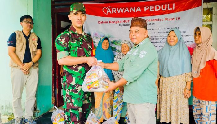 PT Arwana Citra Mulia Bagikan Sembako ke Warga Desa Tanjung Baru