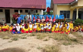 Korwil Rantau Panjang Dukung Gerakan Penghijauan di SDN 14